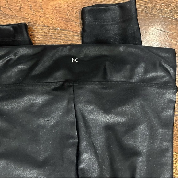 Koral Black High-Waist Leggings with Shiny Finish - Picture 2 of 2